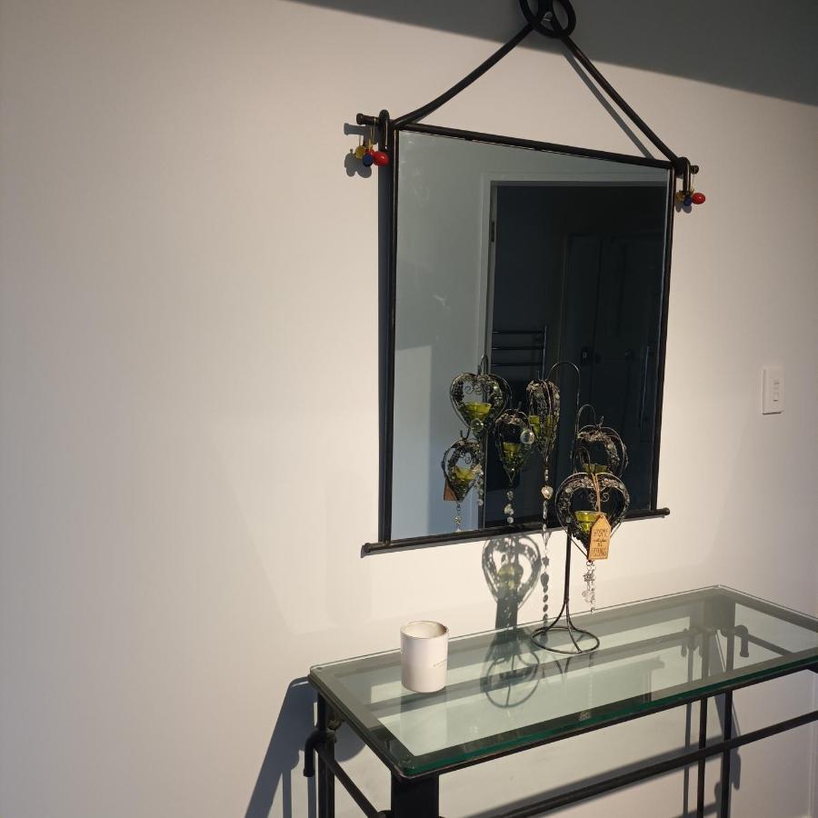 Tiwai Waka Retreat Apartment เวลลิงตัน ภายนอก รูปภาพ