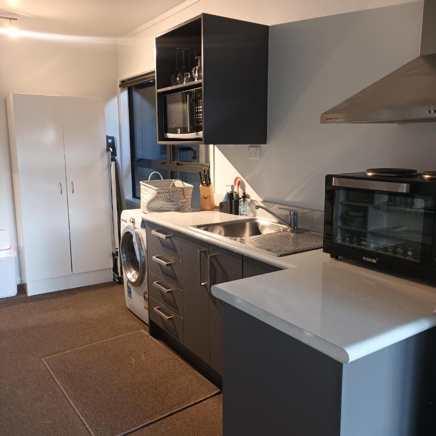 Tiwai Waka Retreat Apartment เวลลิงตัน ภายนอก รูปภาพ